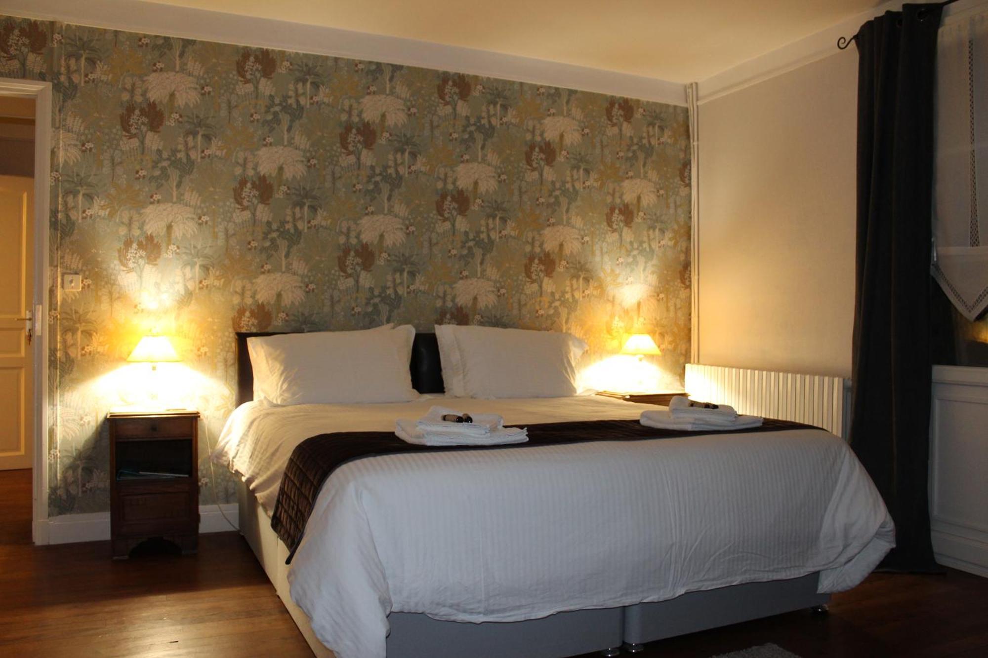 Le Clos Castel Raids Esterno foto