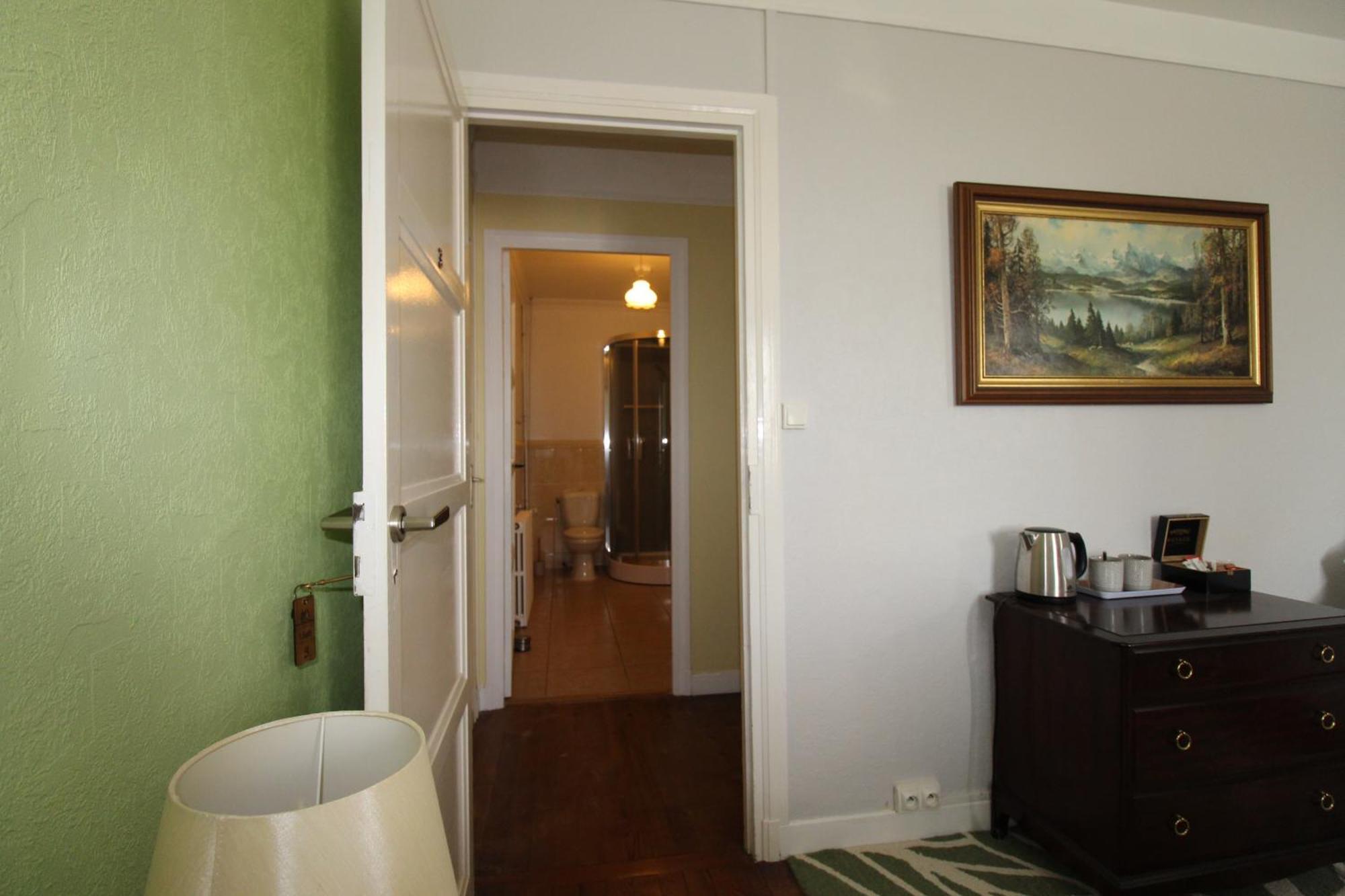 Le Clos Castel Raids Esterno foto